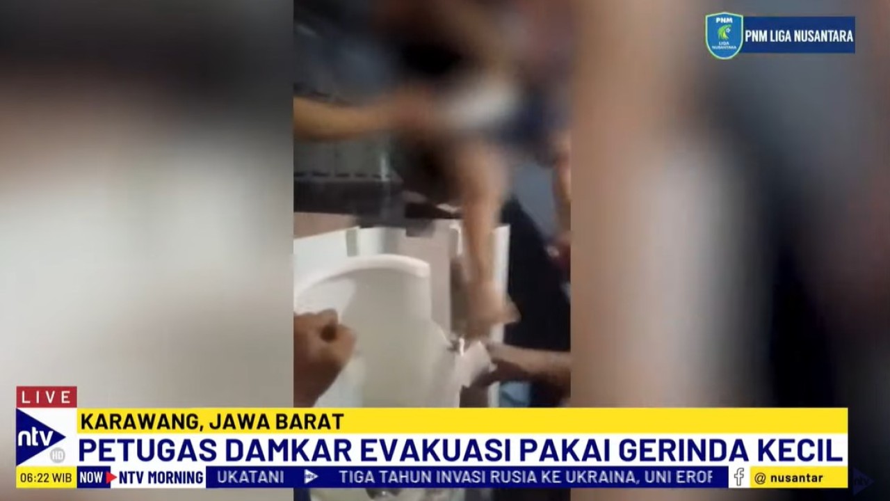 Seorang balita berusia 2 tahun terjebak di dalam mesin cuci.