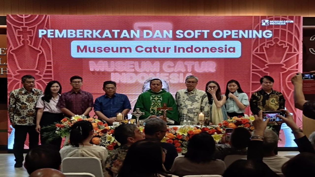 Ketua Umum PB Percasi GM Utut Adianto bersama Pembina PB Percasi Eka Putra Wirya pada soft launching Museum Catur Indonesia/ist