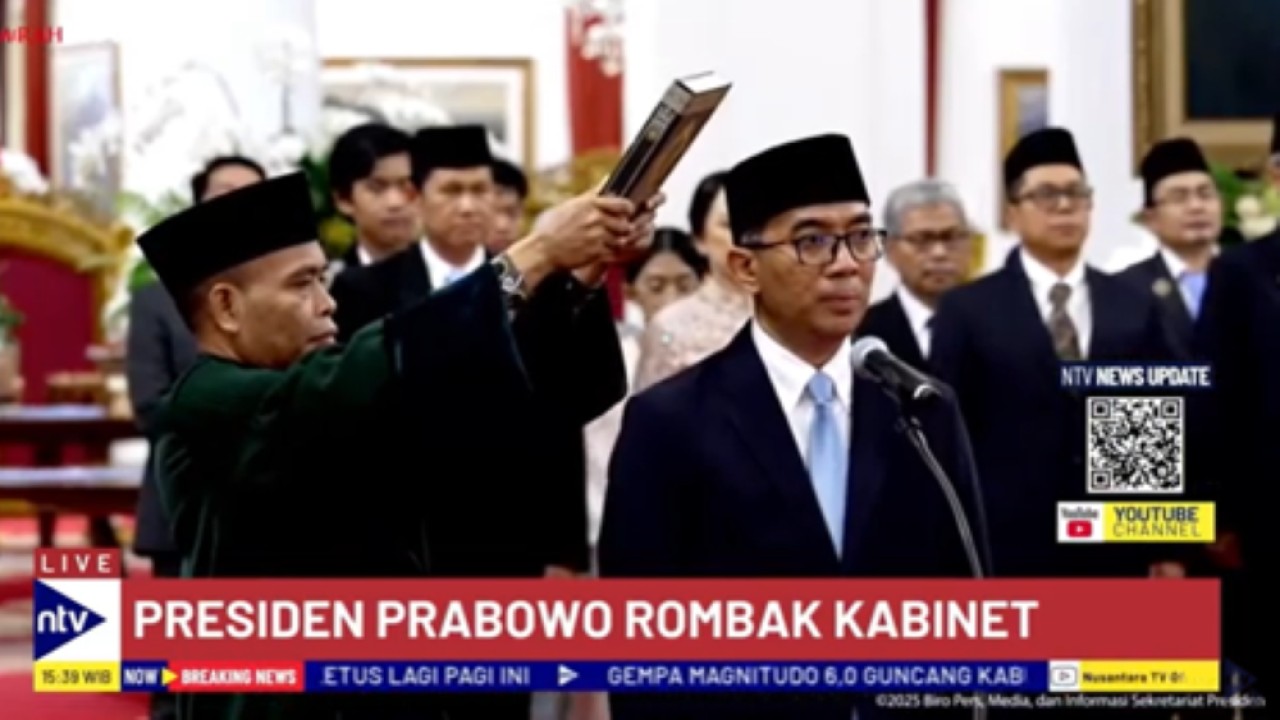 Presiden Prabowo Subianto melantik Brian Yuliarto menjadi Menteri Pendidikan Tinggi Sains dan Teknologi (Mendikti Saintek) menggantikan Satryo Soemantri Brodjonegoro