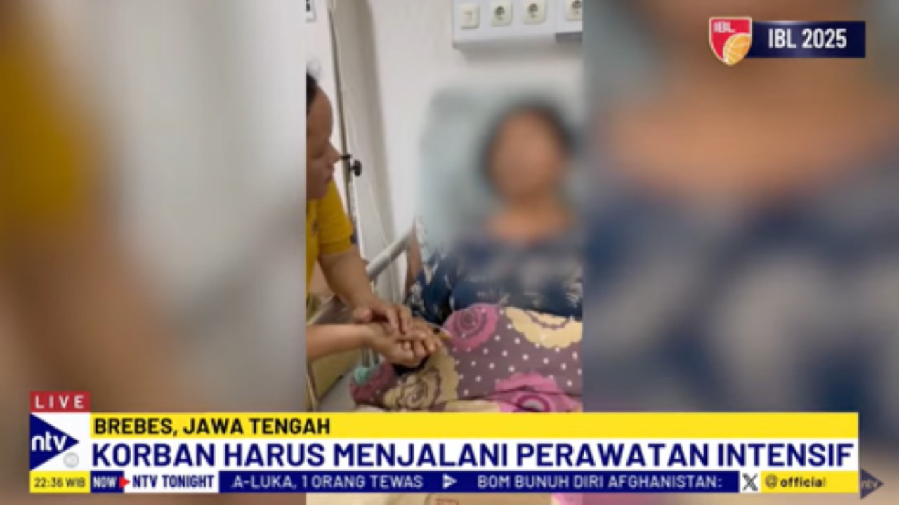 LS seorang istri di Brebes yang menderita stroke harus dirawat di rumah sakit akibat penganiayaan yang dilakukan suami dan anak kandungnya