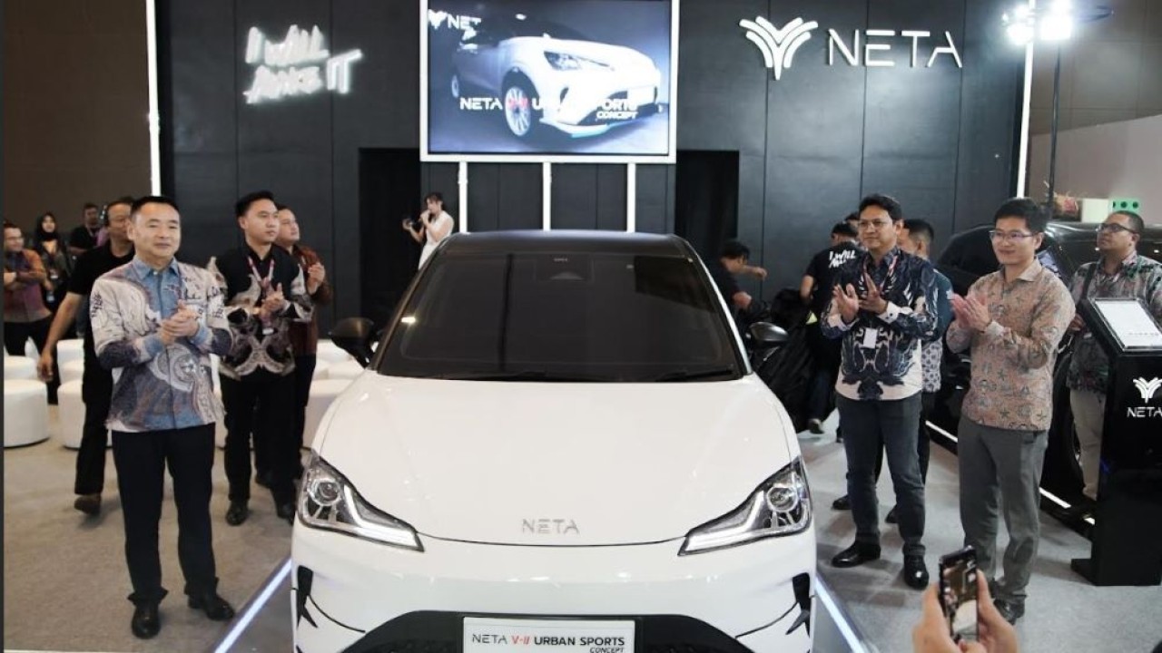 NETA memperkenalkan inovasi terbaru dengan meluncurkan konsep modifikasi NETA V-II Urban Sport Concept. (Foto: Adiantoro/NTV)