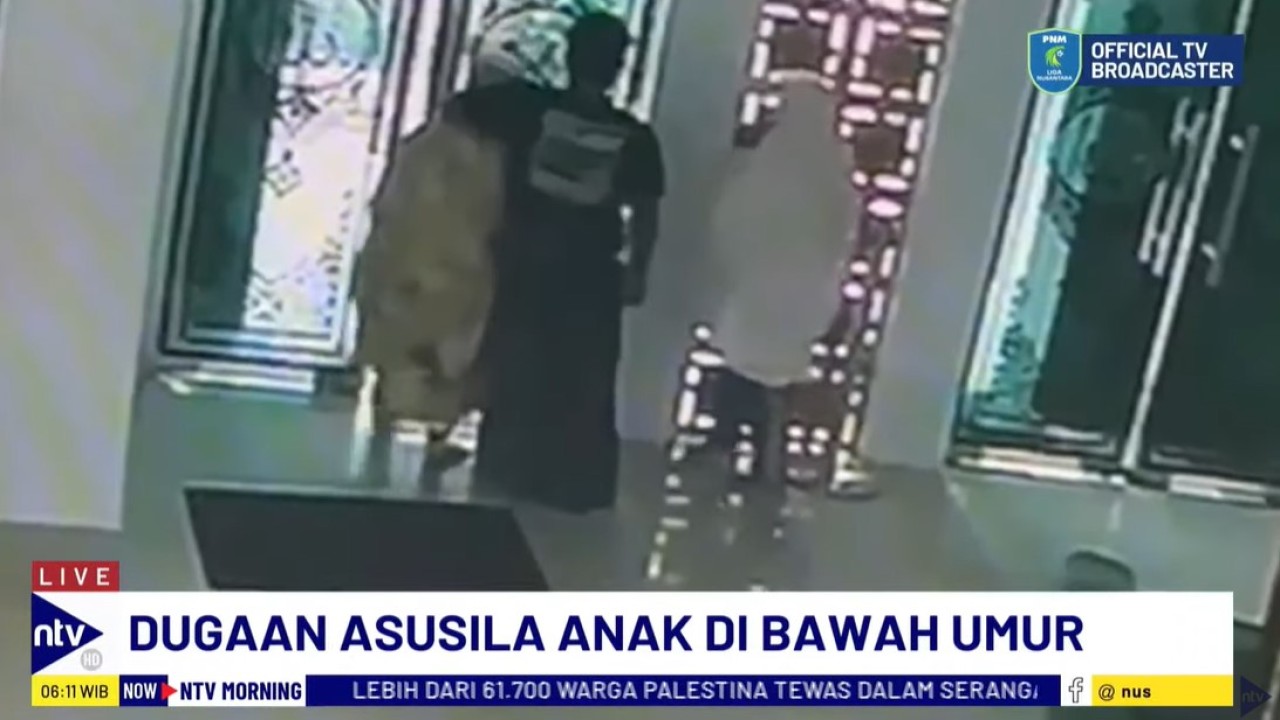 Seorang pemuda diduga melakukan pelecehan seksual terhadap sejumlah anak di bawah umur di dalam masjid, di Kecamatan Bontoala, Makassar, Sulawesi Selatan.