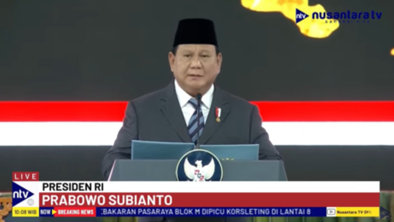 Presiden Prabowo Subianto berpidato pada pelantikan 961 kepala daerah