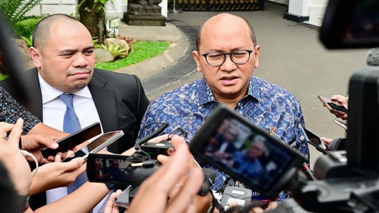 Menteri Investasi dan Hilirisasi/Kepala BKPM Rosan Roeslani di Istana Kepresidenan, Jakarta, pada Kamis, 6 Februari 2025. (Foto: BPMI Setpres/Rusman)