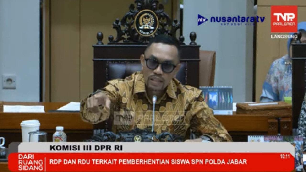 Wakil Ketua Komisi III DPR RI, Ahmad Sahroni saat RDP dan RDU Terkait Pemberhentian Siswa SPN Polda Jabar