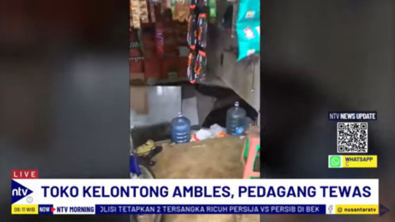 Toko kelontong di Malang amblas