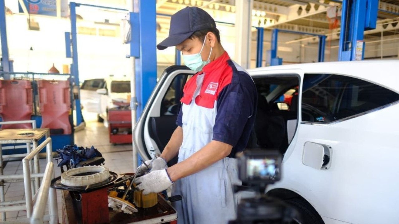 Promo THR Daihatsu memberikan kesempatan bagi pelanggan untuk melakukan perawatan kendaraan menjelang mudik Lebaran. (Foto: Istimewa)
