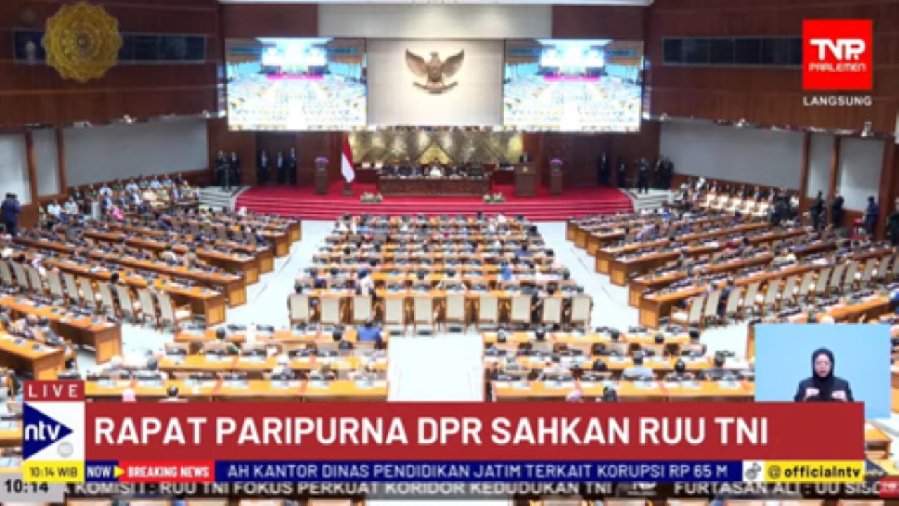 Sidang paripurna pengesahan RUU TNI