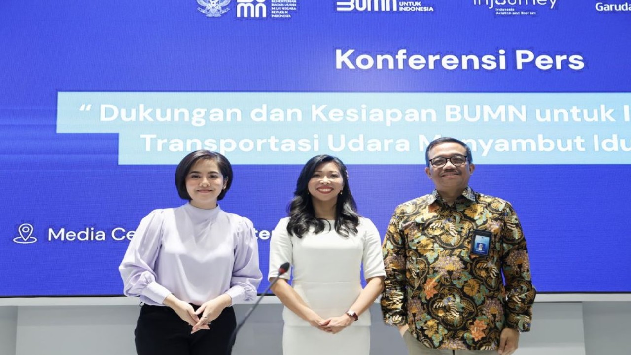 Direktur Niaga Garuda Indonesia Ade R. Susardi saat jumpa pers Kesiapan Infrastruktur Garuda Indonesia Group Periode Lebaran di Kementerian BUMN/Foto: Istimewa