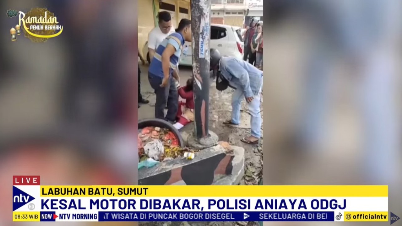 Oknum polisi menganiaya wanita dengan gangguan jiwa karena kesal motor miliknya dibakar.