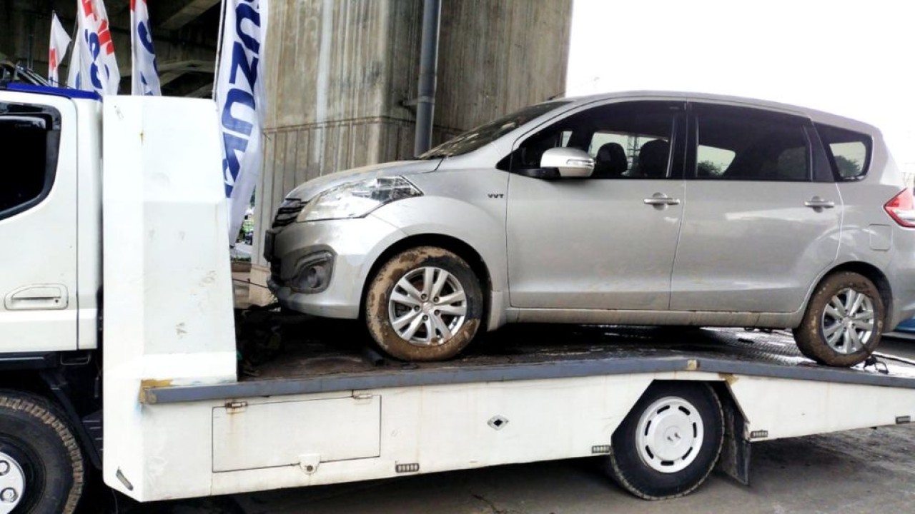 Suzuki sigap tawarkan solusi free towing sebagai wujud kepedulian terdampak banjir di Bekasi. (Foto: Istimewa)