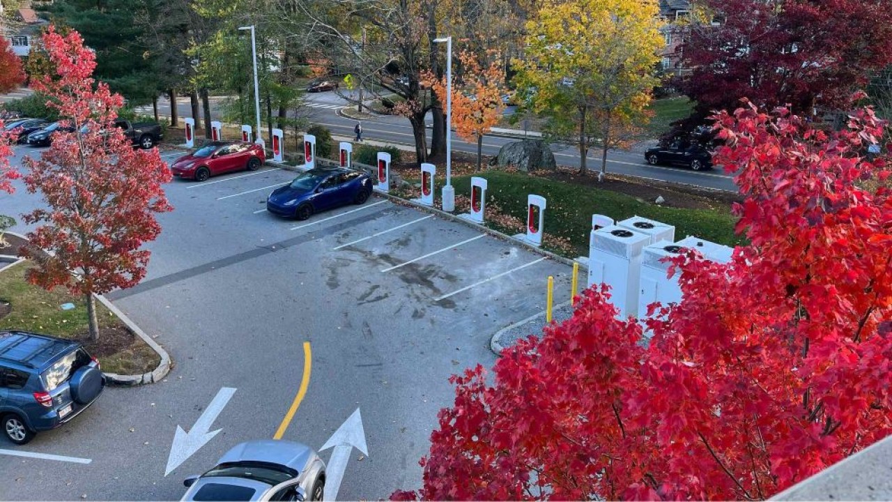 Steak 'n Shake mengajukan permintaan kepada Tesla untuk menambah lebih dari 100 lokasi Supercharger di restoran mereka. (Foto: Istimewa/Teslarati)