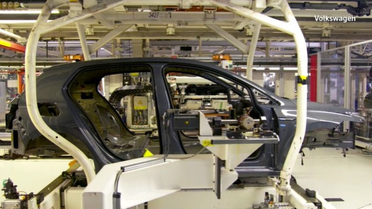 Ilustrasi. Chery hampir mencapai kesepakatan dengan Volkswagen untuk memanfaatkan salah satu pabriknya di Jerman guna memproduksi model di luar China. (Foto: Tangkapan layar via Reuters)