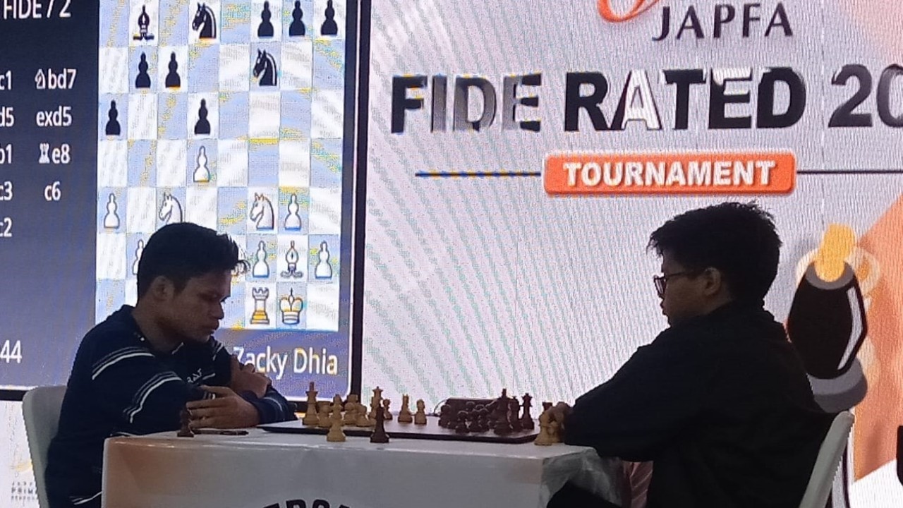 FM Zacky Dhia Ulhaq vs CM Fabian Glen Mariano pada babak 7 kategori Open JAPFA FIDE Rated Chess Tournament 2025