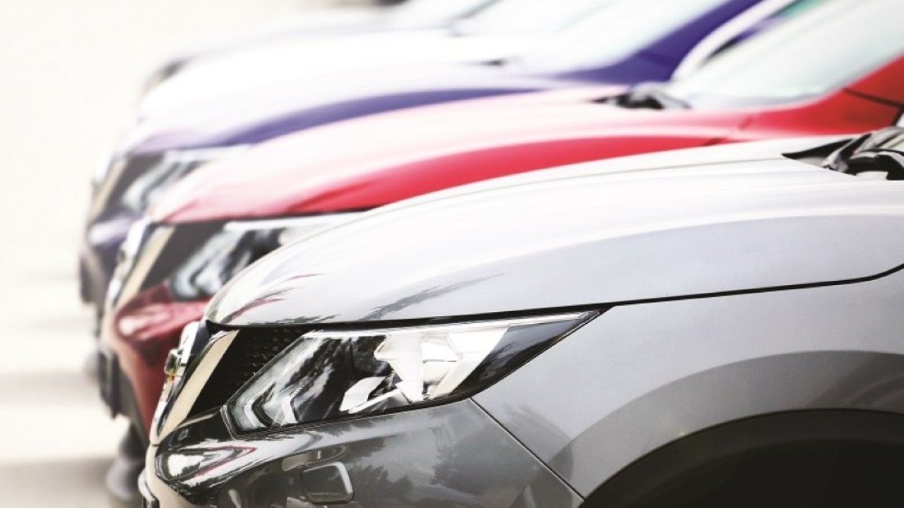 Ilustrasi. Jumlah mobil baru yang tersedia di pasar turun 7,4% pada April. (Foto: Istimewa)