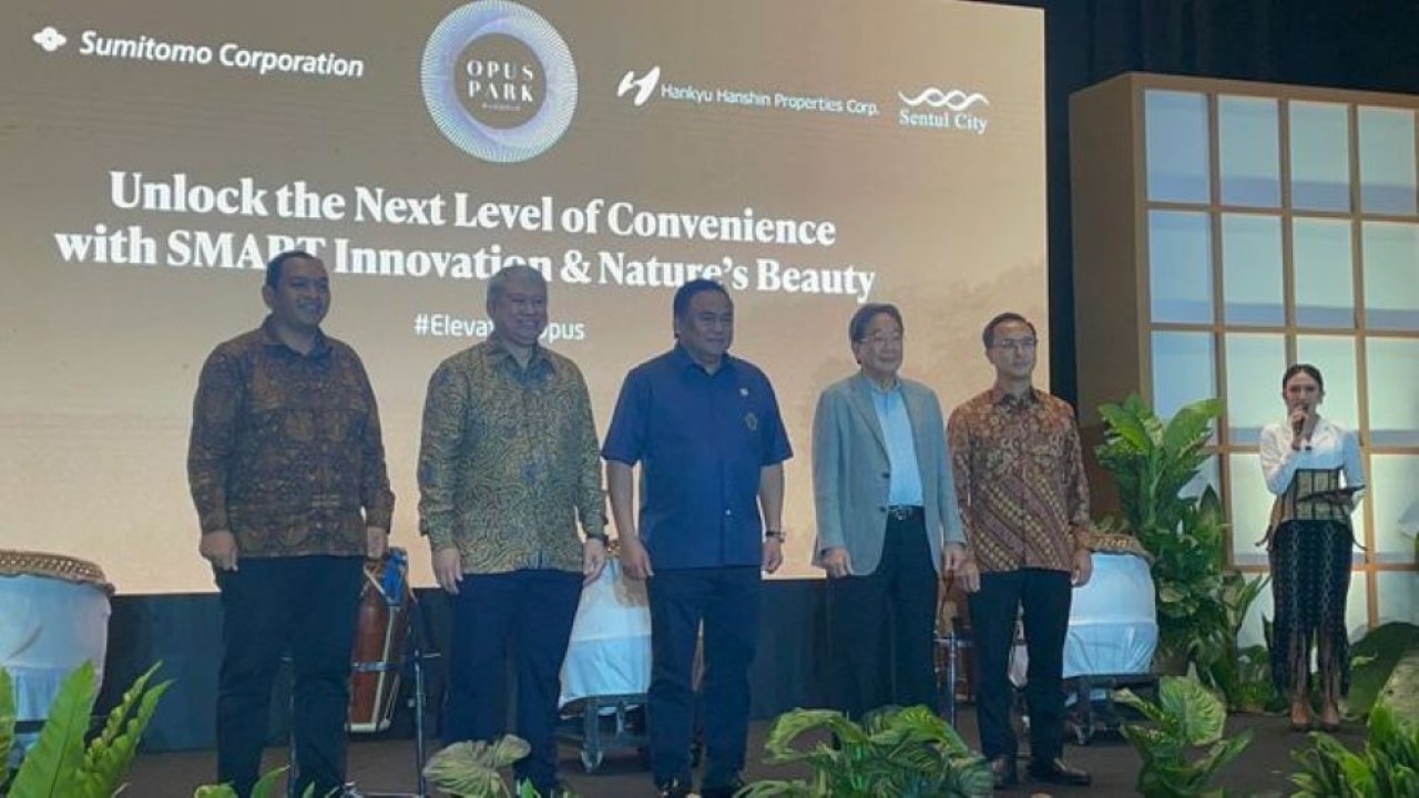 Rachmat Gobel, Ketua Umum Perhimpunan Persahabatan Indonesia–Jepang (PPIJ) dalam acara peluncuran hunian premium Opus Park (Ntvnews.id-Muslimin Trisyuliono)