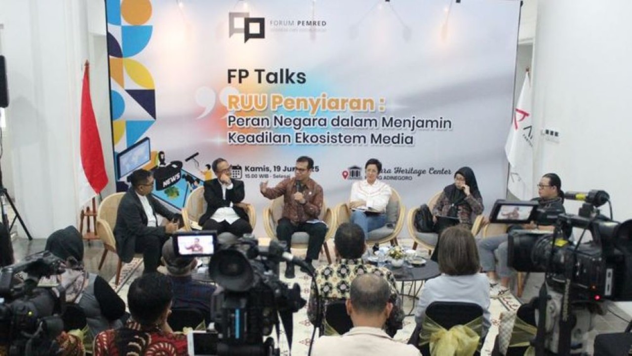 Forum Pemred (FP) Talks bertajuk “RUU Penyiaran : Peran Negara Menjamin Keadilan Ekosistem Media” di Antara Heritage Center, Jakarta, Kamis, 19 Juni 2025. (Forum Pemred)