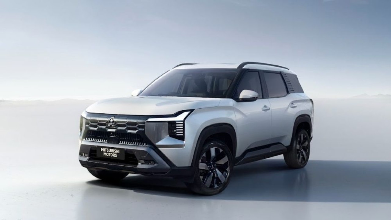 Mitsubishi Destinator resmi meluncur di pasar Indonesia padaa Kamis, 17 Juli 2025. (Foto: Istimewa)