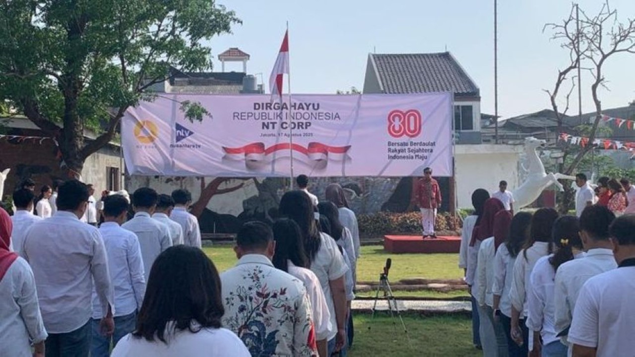 NT Corp menggelar upacara peringatan HUT RI ke-80. (Foto: NTVNews.id)