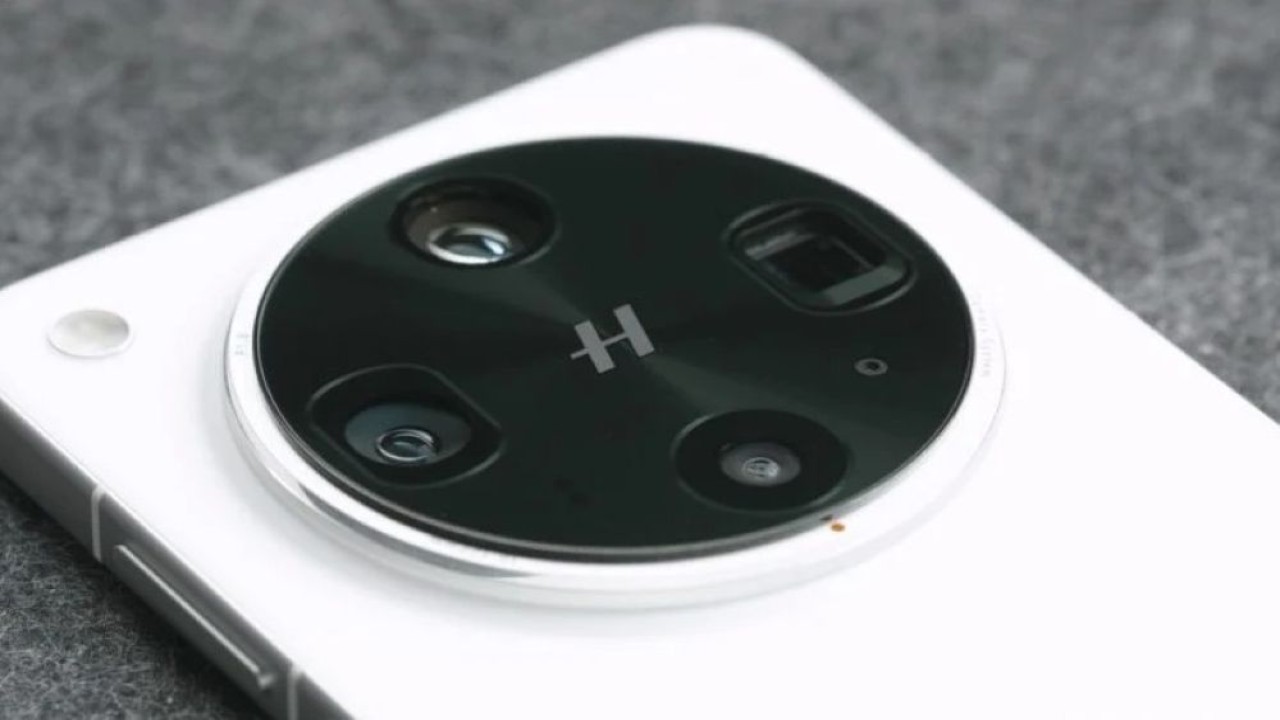 Oppo Find X8 Ultra. (Foto: Istimewa via Gizmochina)