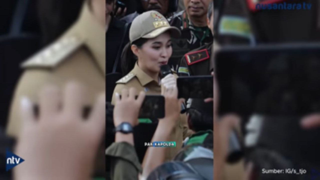 Gubernur Maluku Utara Sherly Laos bersama Forkompimda menemui massa yang berunjuk rasa