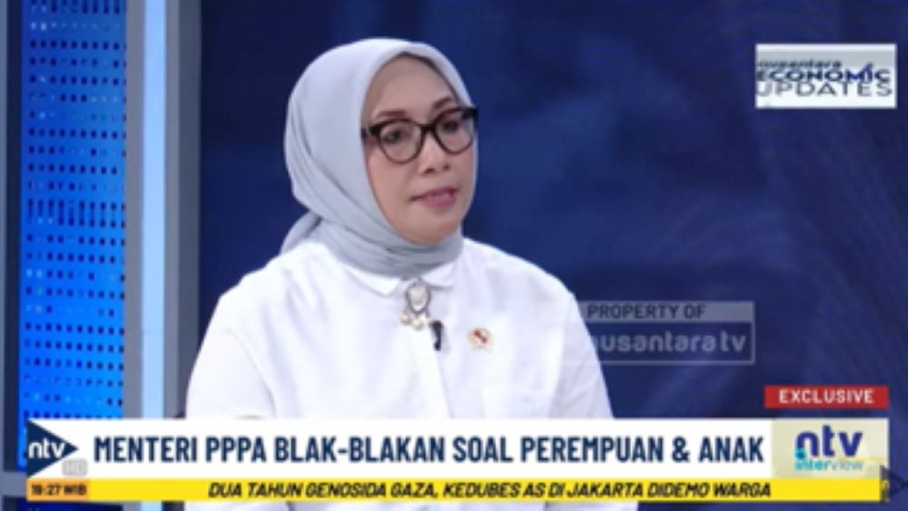 Menteri PPPA Arifah Fauzi saat menjadi narasumber dalam NTV Interview di Nusantara TV
