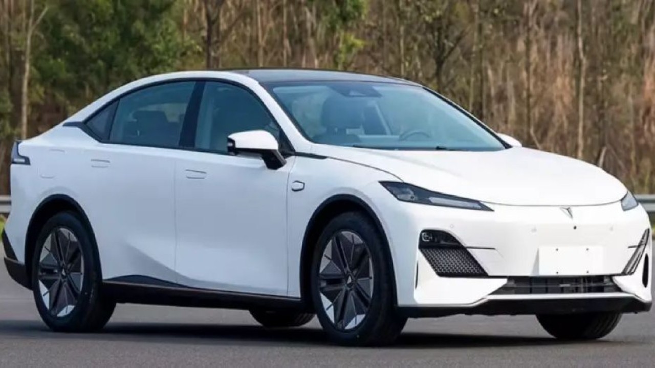 Changan Deepal SL03. (Foto: MIIT via CarNewsChina)