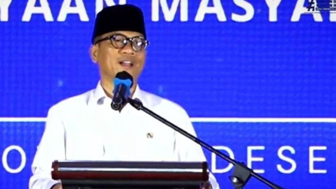 Tangkapan layar - Menteri Desa dan Pembangunan Daerah Tertinggal (Mendes PDT) Yandri Susanto memberikan arahan dalam Rapat Koordinasi dan Penguatan Peran TPP Seluruh Regional Tahun Anggaran 2025, seperti dipantau secara daring di Jakarta, Selasa, 9 Desember 2025. (Foto: ANTARA/Tri Meilani Ameliya)