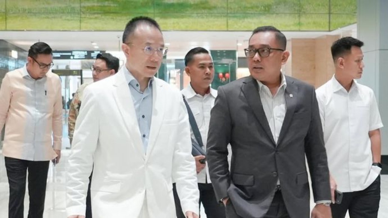 Wakil Menteri Investasi dan Hilirisasi/Wakil Kepala BKPM Todotua Pasaribu menghadiri Shanghai Metals Market (SMM) Indonesia Dinner di Jakarta, pada Senin 8 Desember 2025.