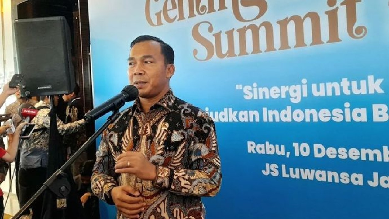 Mendukbangga/Kepala BKKBN Wihaji memberikan keterangan kepada media usai Gerakan Orang Tua Cegah Stunting (Genting) Collaboration Summit 2025 di Jakarta, Rabu, 10 Desember 2025. ANTARA/Lintang Budiyanti Prameswari. (Antara)