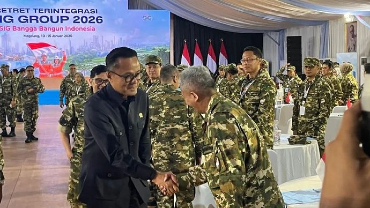 Chief Operating Officer (COO) Badan Pengelola Investasi Daya Anagata Nusantara (Danantara Indonesia) Dony Oskaria menghadiri Retret Terintegrasi PT Semen Indonesia Tbk (SMGR) atau SIG Tahun 2026 di Kabupaten Magelang, Rabu, 14 Januari 2025. (SIG) (Antara)