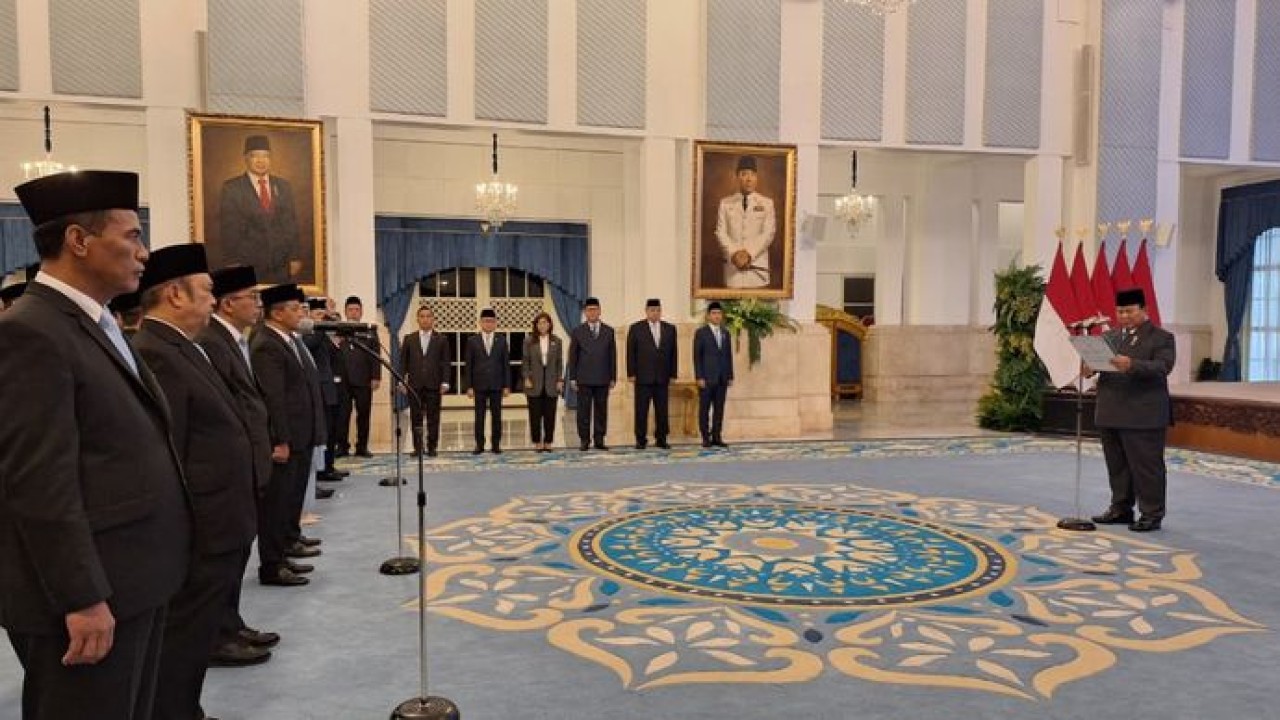 Presiden Prabowo melantik Dewan Energi Nasional 2026–2030 di Istana Negara (NTVnews)