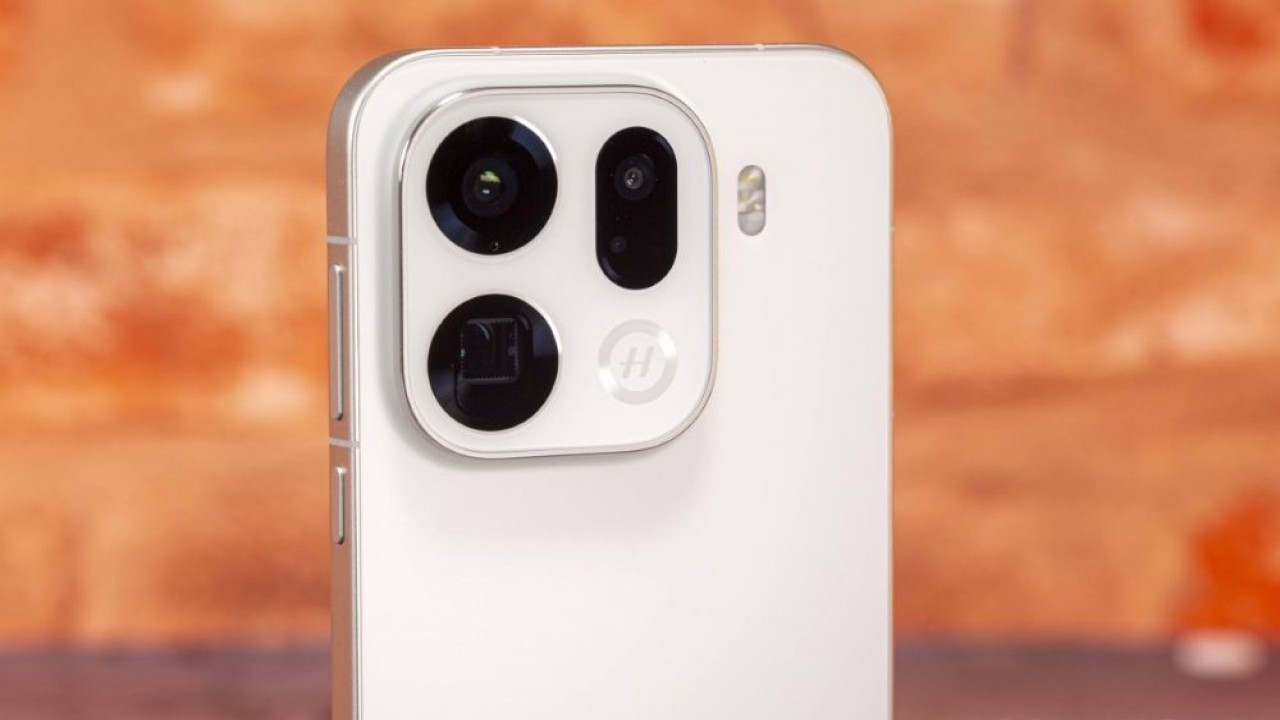 Oppo Find X9s dikabarkan akan memiliki kamera ganda 200MP. (Foto: Istimewa via GSM Arena)