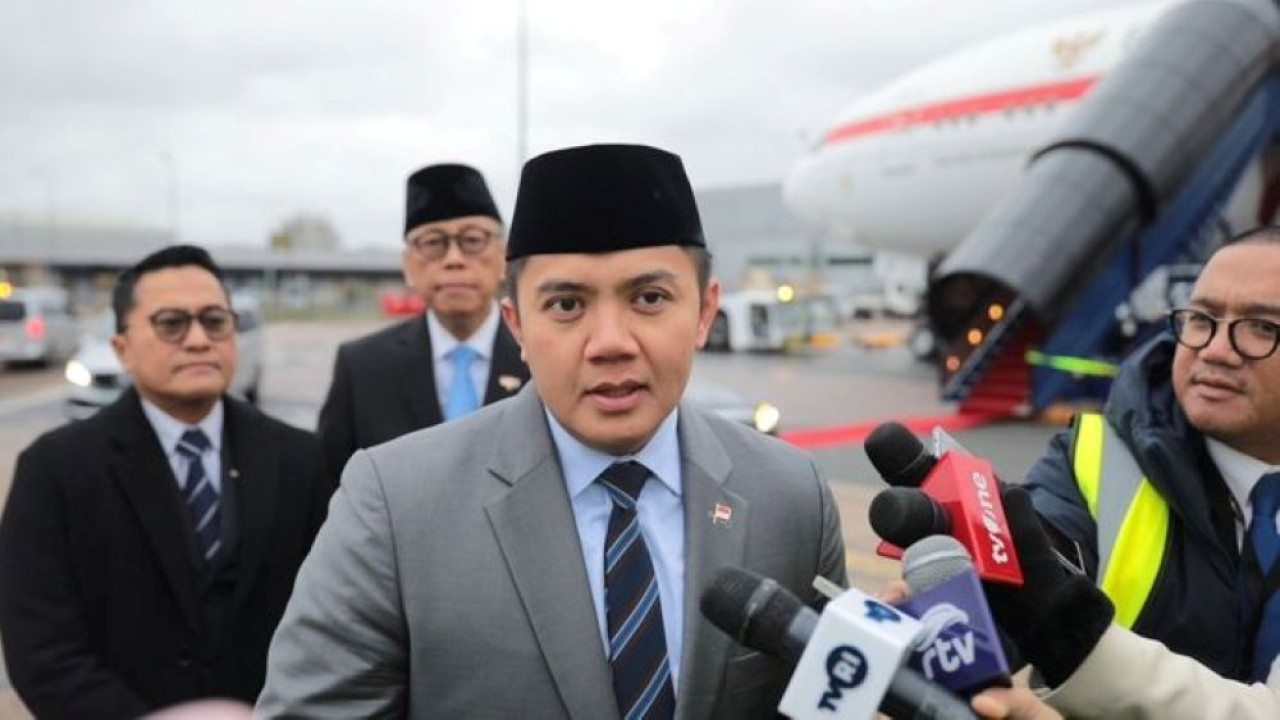 Sekretaris Kabinet Teddy Indra Wijaya di London, Inggris. (Foto: Sekertariat Kepresidenan)