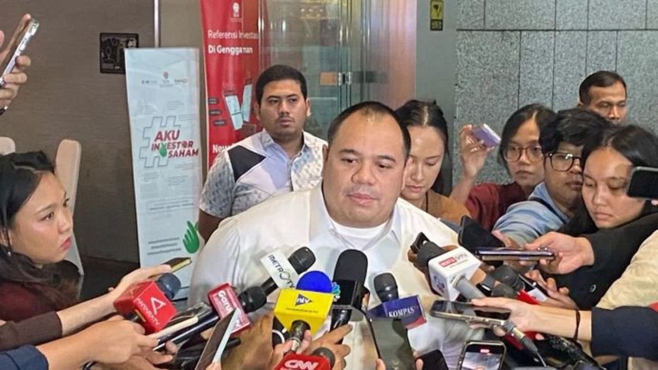 Chief Investment Officer (CIO) Badan Pengelola Investasi Daya Anagata Nusantara (Danantara Indonesia) Pandu Patria Sjahrir dalam wawancara cegat di Gedung BEI Jakarta,Senin, 02 Februari 2026. ANTARA/ Rizka Khaerunnisa. (Antara)