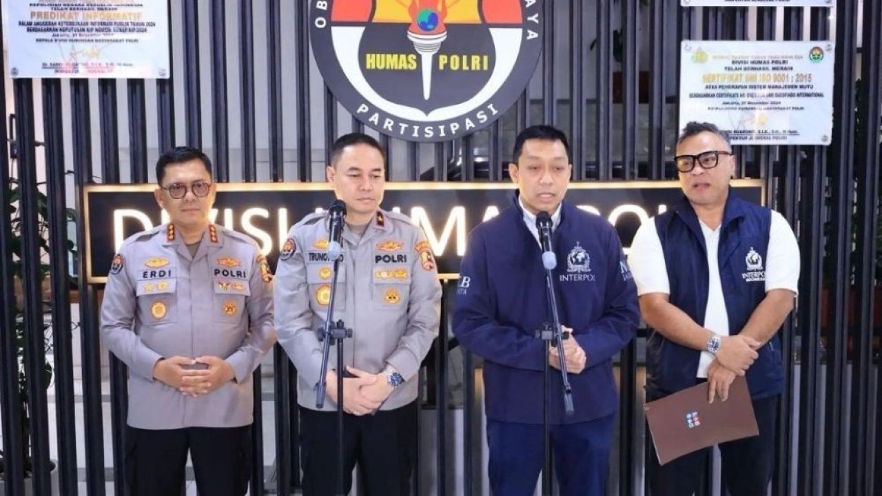 International Criminal Police Organization (Interpol) secara resmi menerbitkan Red Notice atas nama Mohammad Riza Chalid alias MRC pada 23 Januari 2026. (Foto: Istimewa/Mabes Polri)