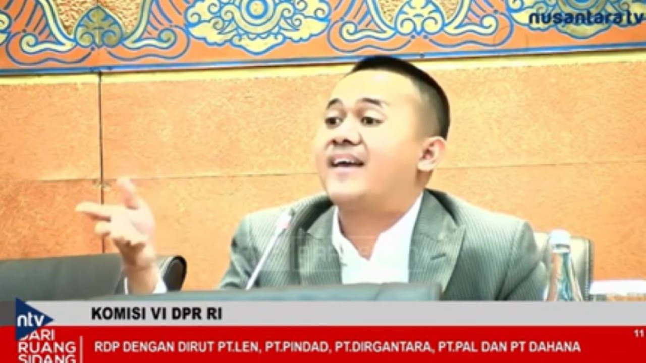 Mufti Anam saat RDP Komisi VI DPR RI dengan Dirut PT LEN, PT Pindad, PT Dirgantara, PT PAL dan PT Dahana