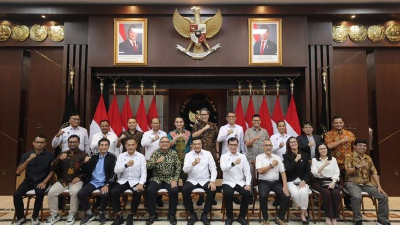 Menko Polkam Jenderal TNI (Purn.) Djamari Chaniago dalam kegiatan Silaturahmi Media Nasional di Kantor Kemenko Polkam, Jakarta, Rabu (4/2/2026).