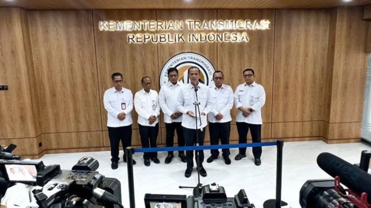 Menteri Transmigrasi (Mentrans) Muhammad Iftitah Sulaiman Suryanagara. (Foto: Antara)