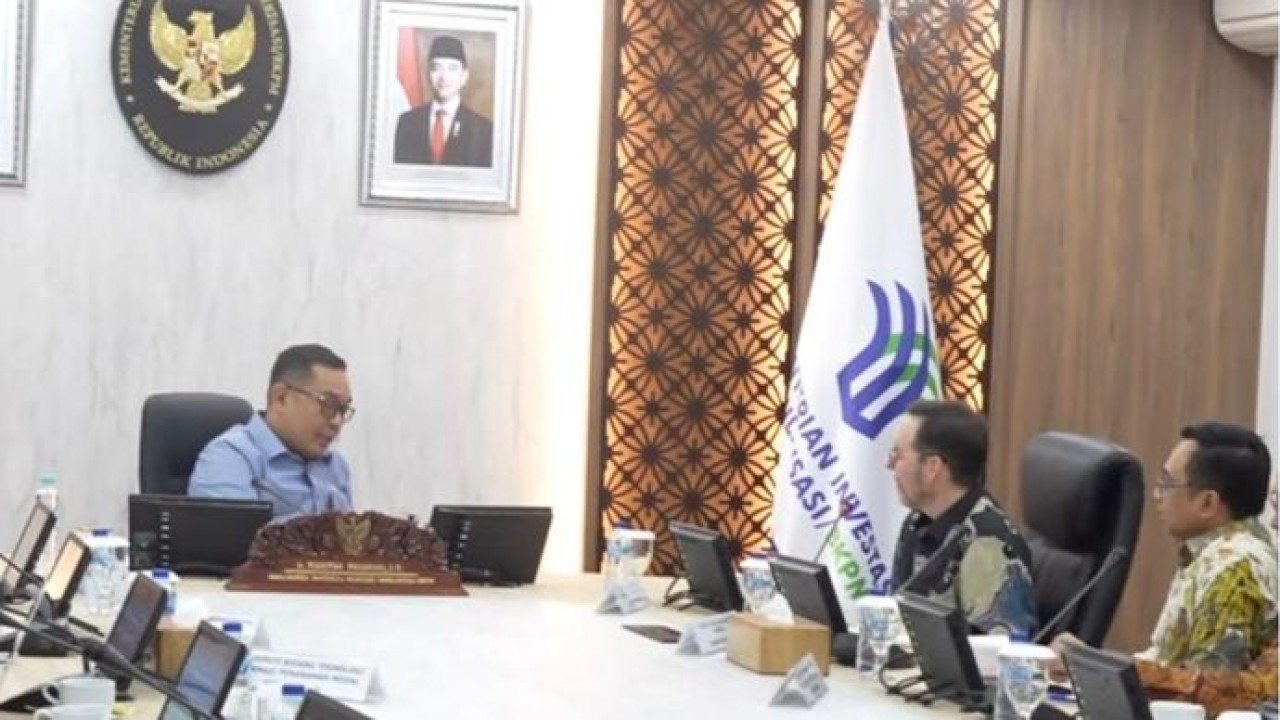 Wakil Menteri Investasi dan Hilirisasi/Wakil Kepala BKPM Todotua Pasaribu bertemu dengan Global Senior Director Azure Infrastructure Microsoft untuk membahas peluang investasi di bidang teknologi.