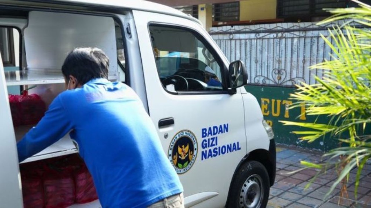 Mobil pengantar MBG (BGN)
