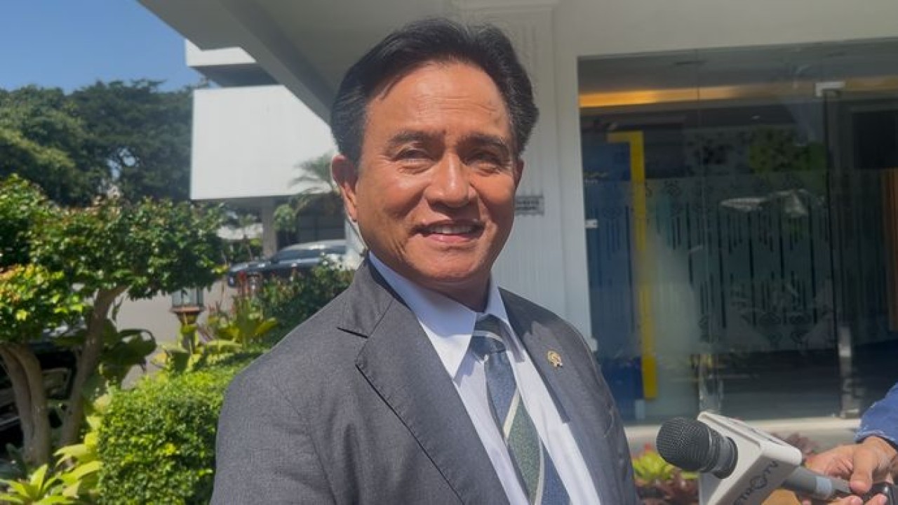 Menteri Koordinator Bidang Hukum, Hak Asasi Manusia, Imigrasi, dan Pemasyarakatan Yusril Ihza Mahendra (NTVnews)