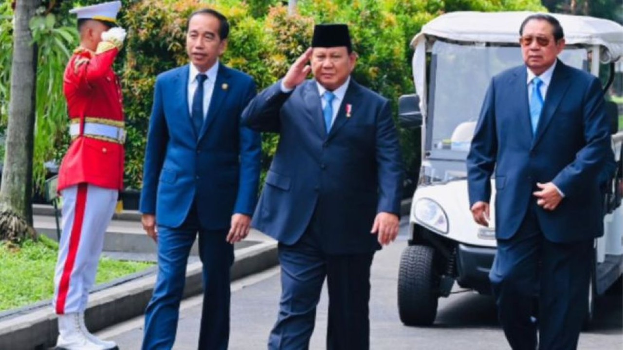 Presiden Prabowo Subianto bersama Susilo Bambang Yudhoyono (SBY) dan Joko Widodo (Jokowi). (Foto: Instagram @sekretariat.kabinet)