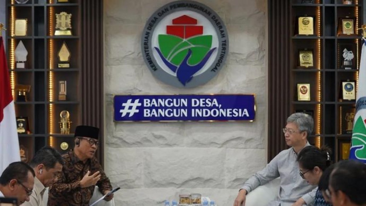 Menteri Desa dan Pembangunan Daerah Tertinggal (Mendes PDT) Yandri Susanto menerima audiensi Duta Besar (Dubes) China untuk RI Wang Lutong di Kantor Kemendes, Jakarta, Rabu 15 April 2026. ANTARA/HO-Humas Kemendes PDT (Antara)