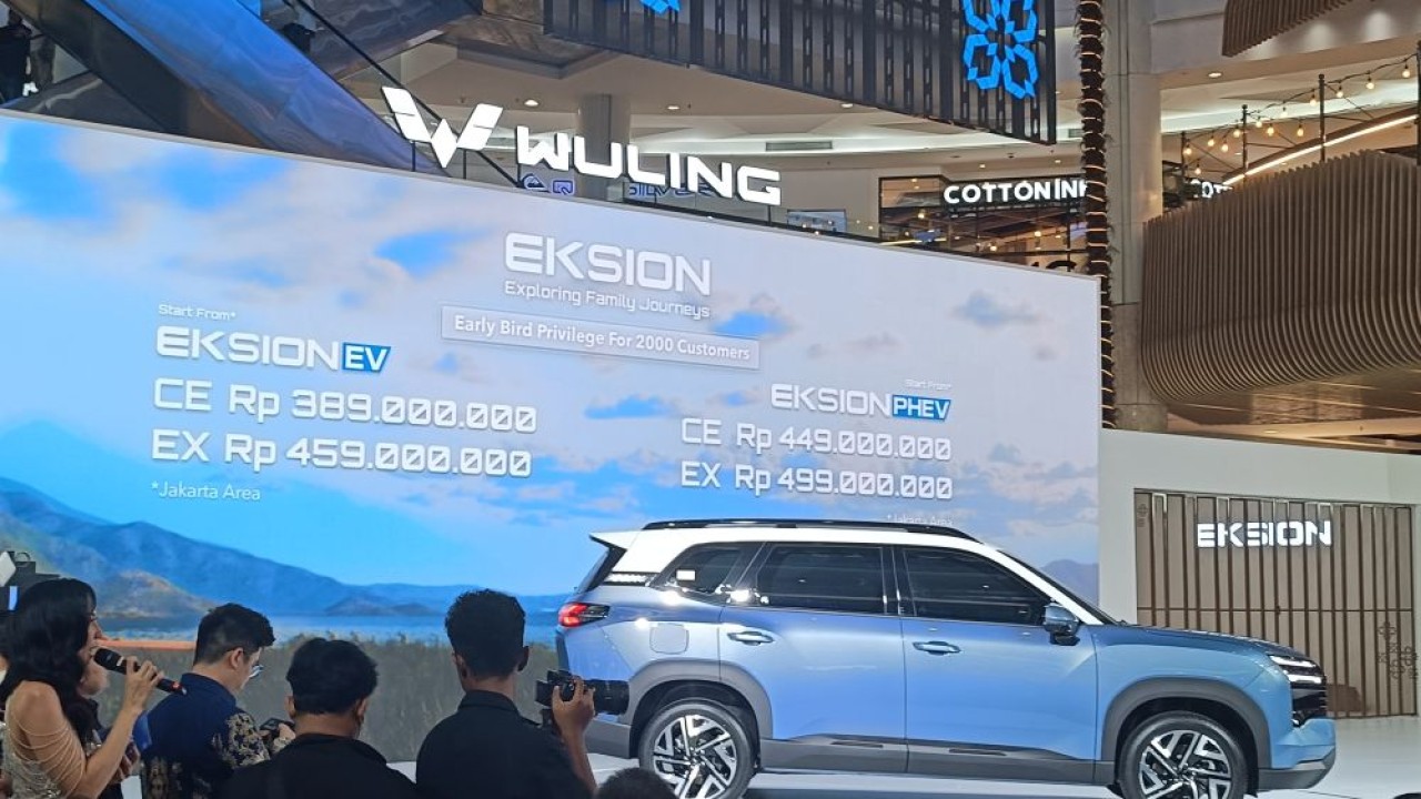 Wuling Eksion resmi diluncurkan dengan opsi EV dan PHEV di Jakarta, Rabu (22/4/2026). (Foto: Adiantoro/NTV)