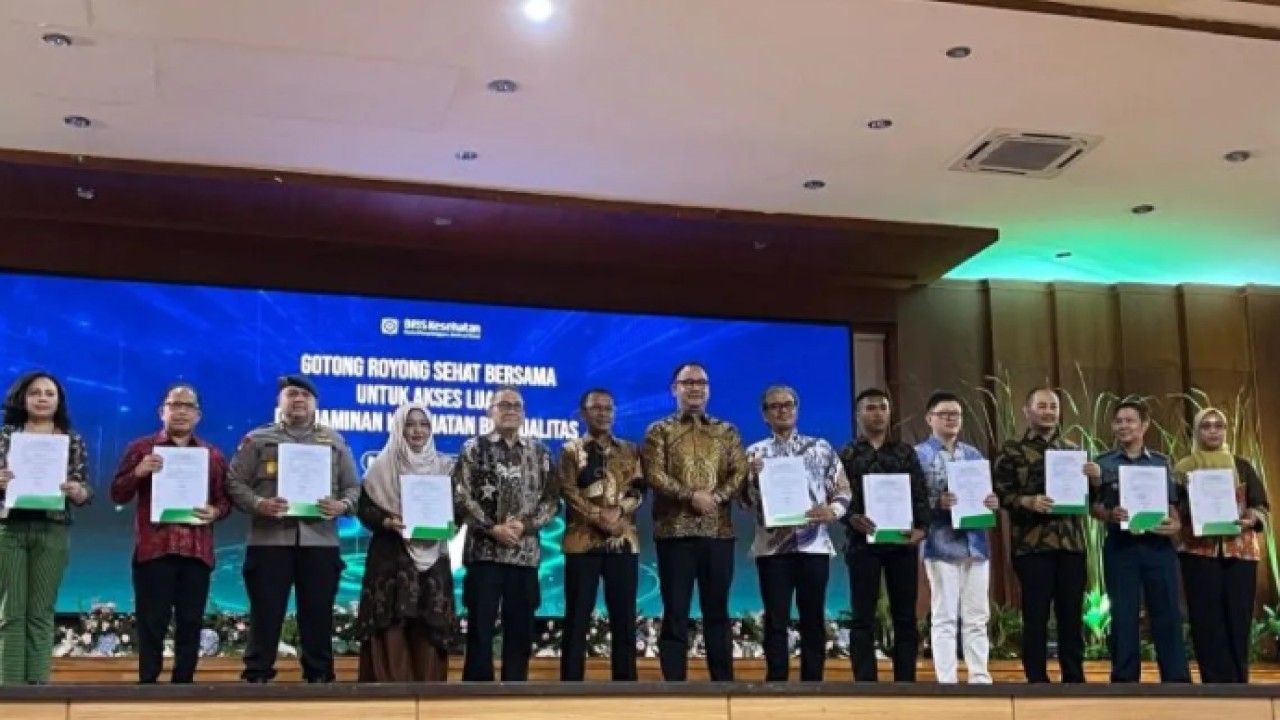 Penadatanganan pakta integritas anti-fraud layanan kesehatan di Universitas Padjadjaran, Kota Bandung, Rabu (20/5/2026). ANTARA/Asep Firmansyah (Antara)