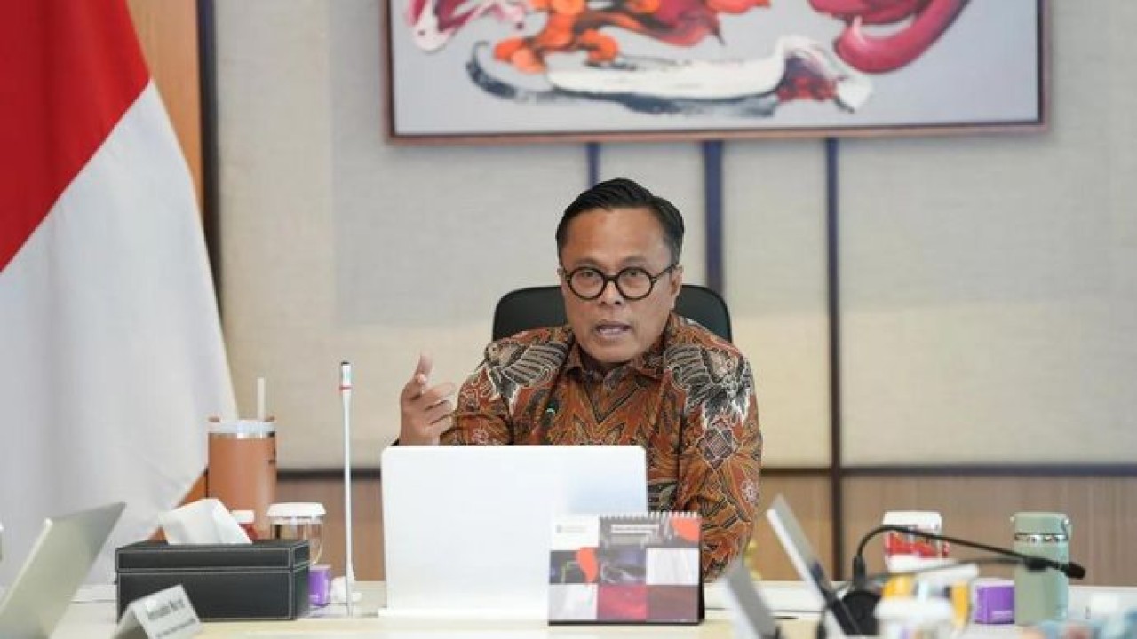 Kepala BP BUMN Dony Oskaria dalam rapat koordinasi bersama Himpunan Bank Milik Negara (Himbara) yang terdiri dari Bank Rakyat Indonesia, Bank Negara Indonesia, Bank Mandiri, dan Bank Tabungan Negara, di Jakarta, Rabu 13 Mei 2026. (ANTARA/HO-BP BUMN) (Antara)