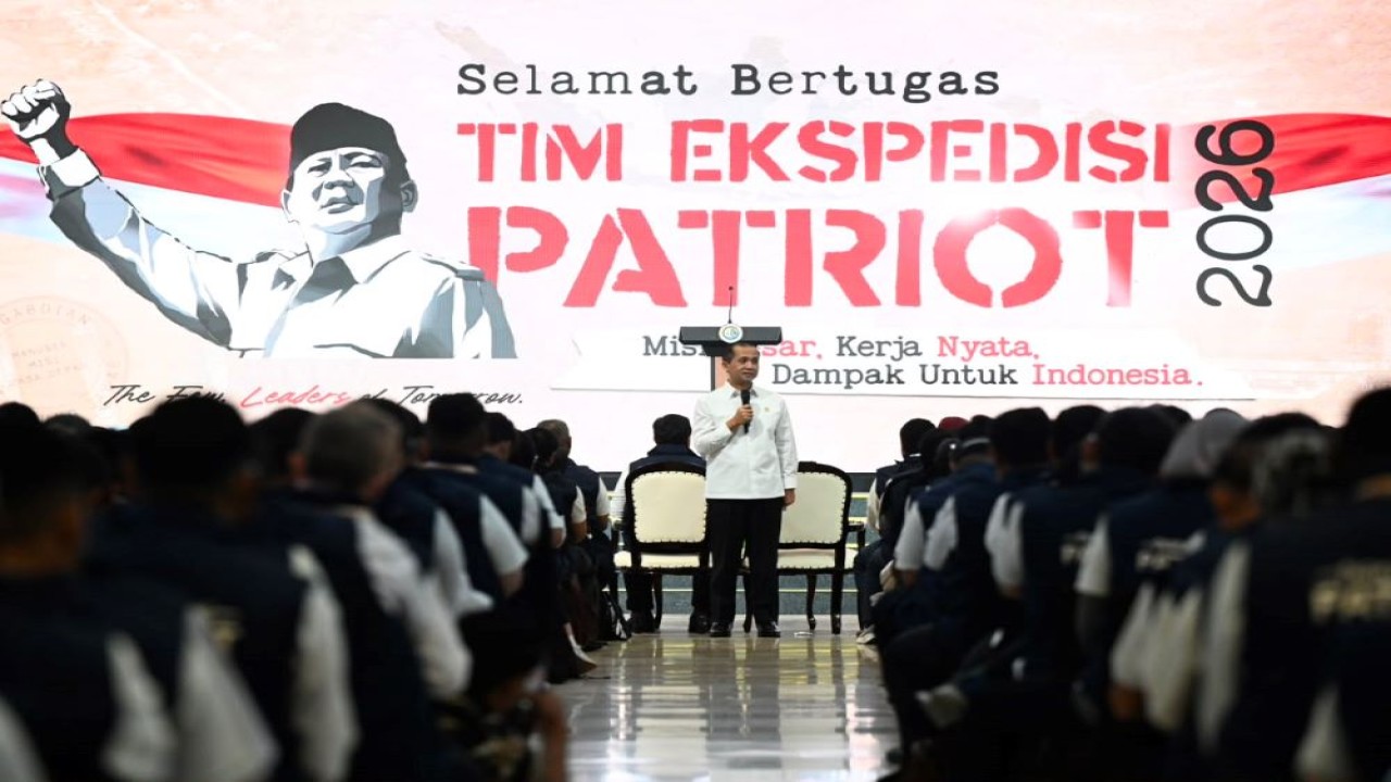 Menteri Transmigrasi M. Iftitah Sulaiman Suryanagara. (Bakom RI)