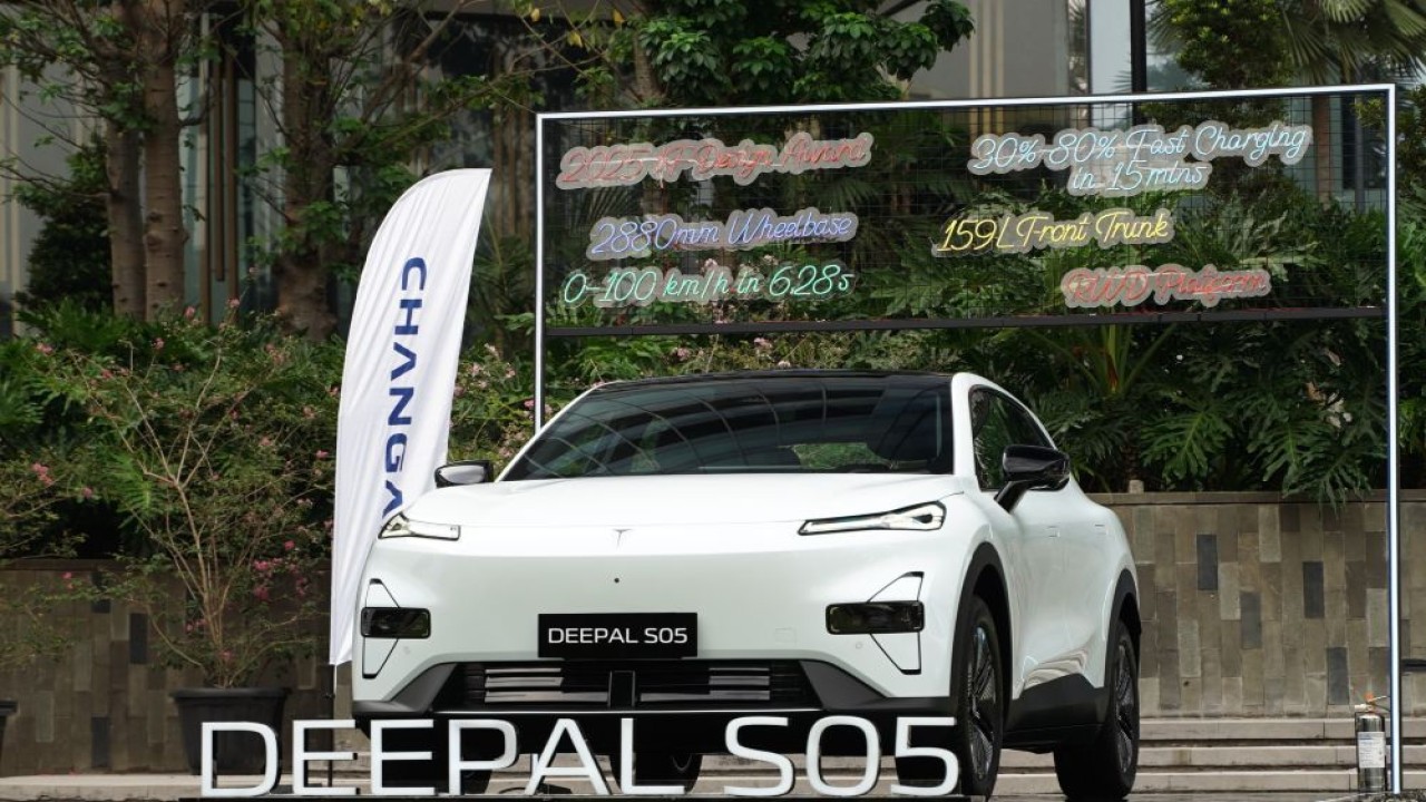 Changan Deepal S05 resmi diluncurkan sebagai SUV model pertama di Indonesia yang tersedia dalam pilihan BEV dan REEV. (Foto: Dok/Istimewa/Changan Indonesia)
