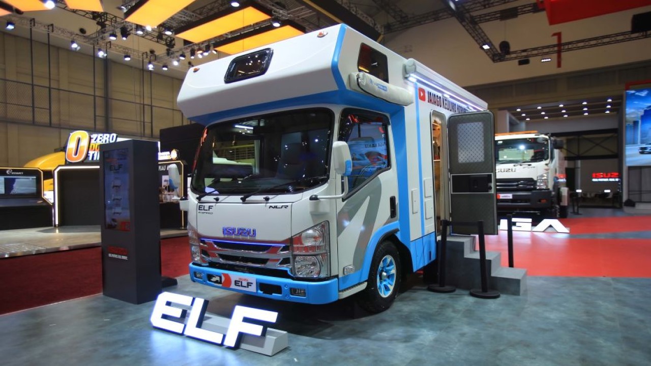 Isuzu-1785423008